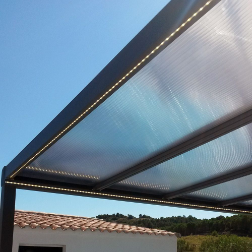 Pergola polycarbonate sur mesure en aluminium