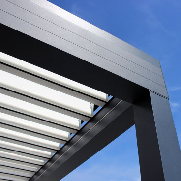 Pergola bioclimatique Architect perpendiculaire en aluminium