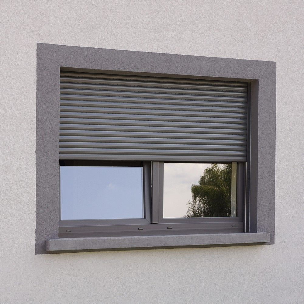 Volet roulant motorisé sur mesure traditionnel en PVC 40mm