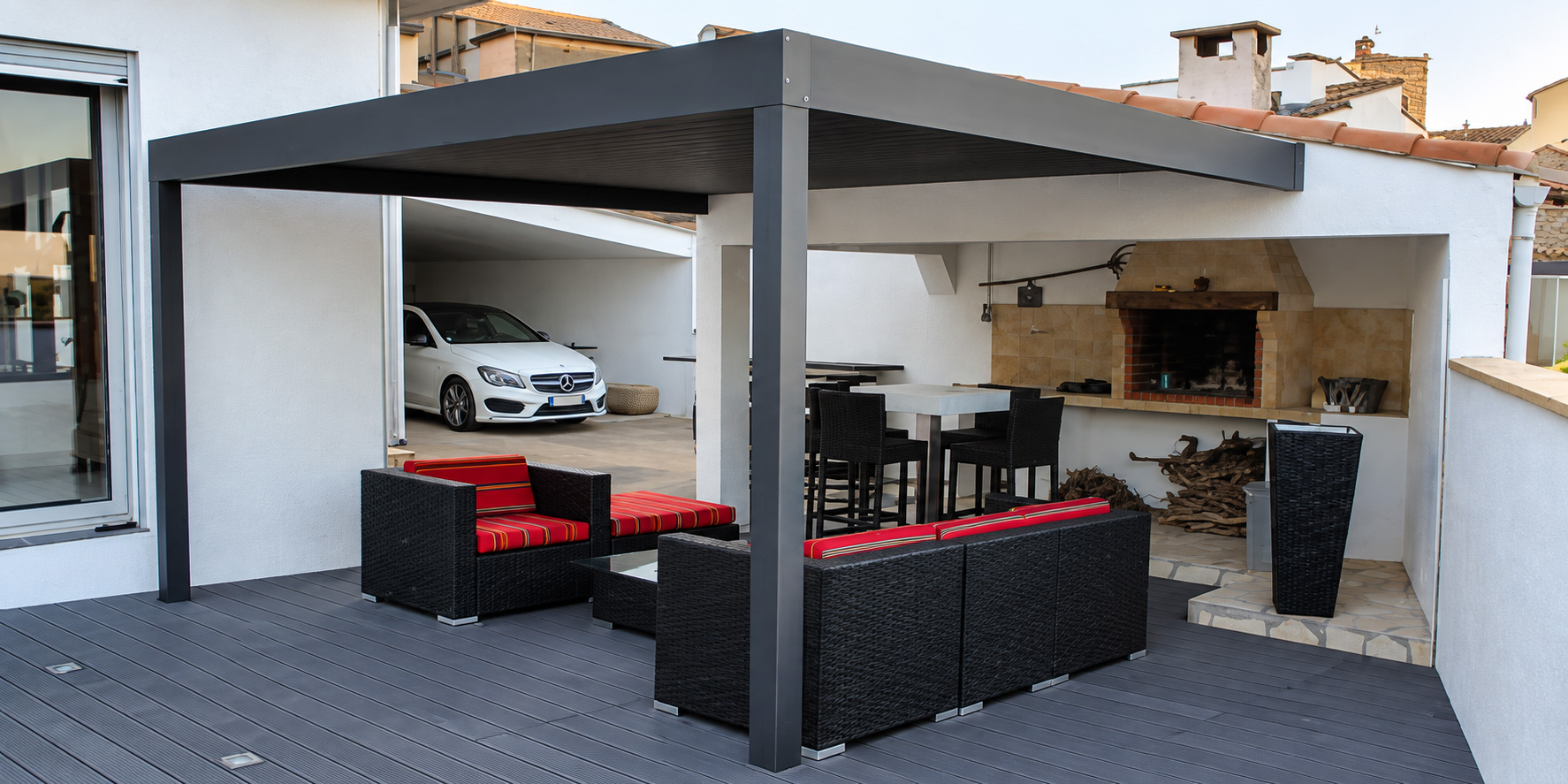 Coin barbecue avec pergola