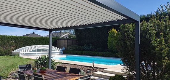 Pergola bioclimatique Lounge sur mesure