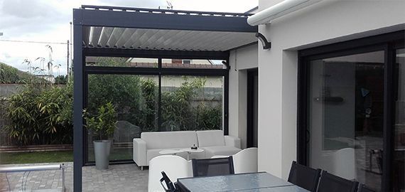 Pergola bioclimatique Lounge sur mesure