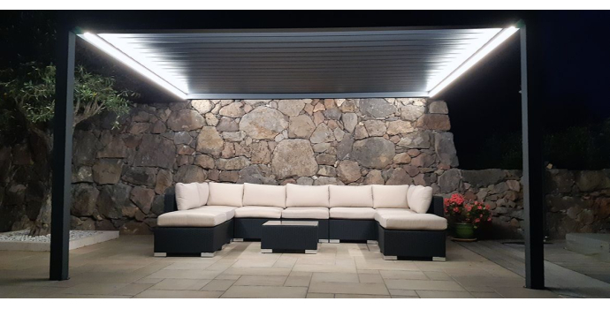 Pergola piscine et jacuzzi